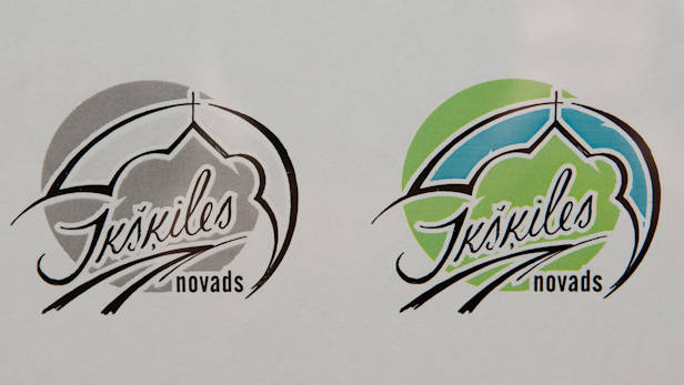 Ikšķiles novada konkursam iesniegtie logotipi.