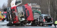 VUGD piederošais RENAULT „KERAX” HG-8934 avarējušais auto. Foto: IndulisBurka
