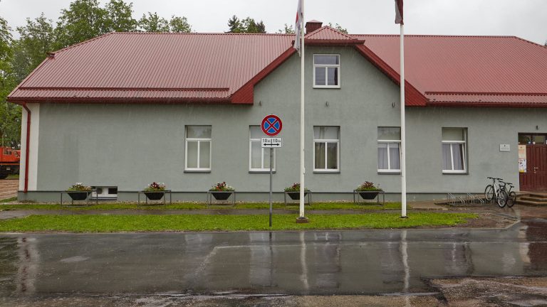 Asfalts – priecāties vai raudāt