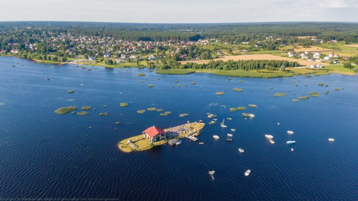 Foto: Ikšķilei 835, Sv. Meinarda salas koncerts 2020 11 Ikšķiles 835. gadu jubilejai veltītais koncerts pašā Daugavas vidū uz Sv. Meinarda salas